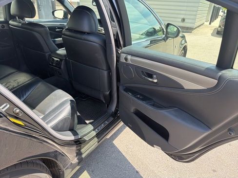Used 2013 Lexus LS 460 AWD w/ F-Sport Pkg image 19