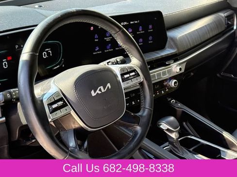 Used 2025 Kia Telluride EX w/ EX Captain's Chair Package FWD image 19