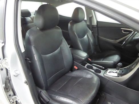 Used 2013 Hyundai Elantra Limited w/ Technology Pkg image 24