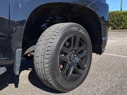 Used 2021 Chevrolet Silverado 1500 LT Trail Boss w/ LPO, Dark Essentials Package image 3