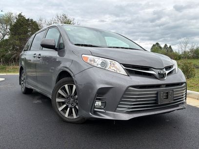 Used 2018 Toyota Sienna XLE Premium