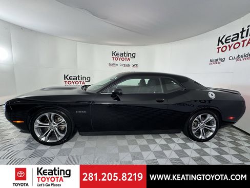 Used 2021 Dodge Challenger R/T image 7