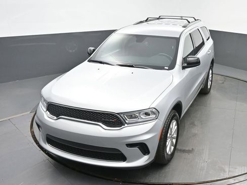 Used 2024 Dodge Durango SXT w/ Trailer Tow Group IV AWD/4WD image 40