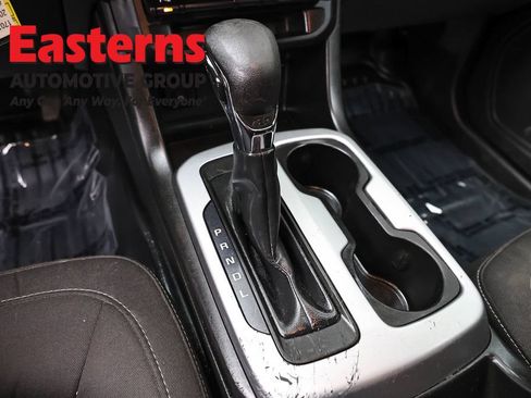 Used 2022 Chevrolet Colorado LT w/ Fleet Safety Package RWD image 13