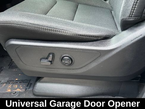 Used 2019 RAM 1500 Big Horn RWD image 16