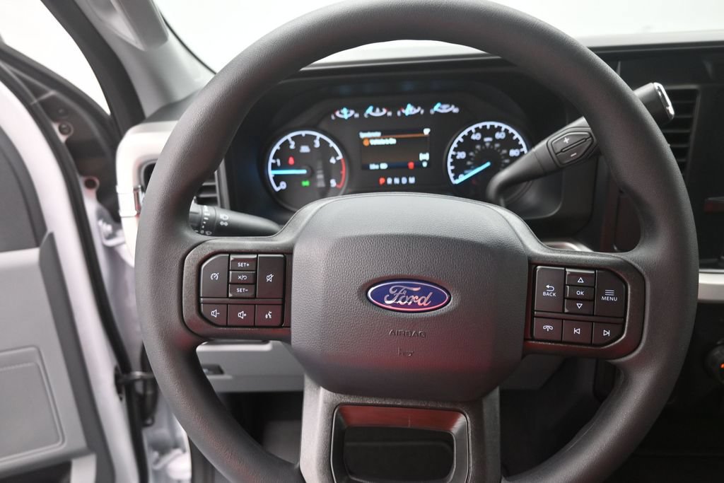 New 2027 Ford F250 XL w/ Tremor Off-Road Package AWD/4WD image 3