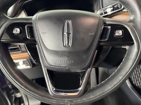Used 2023 Lincoln Aviator Reserve w/ Equipment Group 201A AWD/4WD image 17