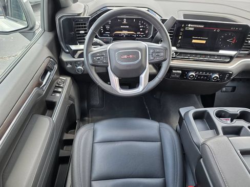 Used 2026 GMC Sierra 1500 SLT AWD/4WD image 17