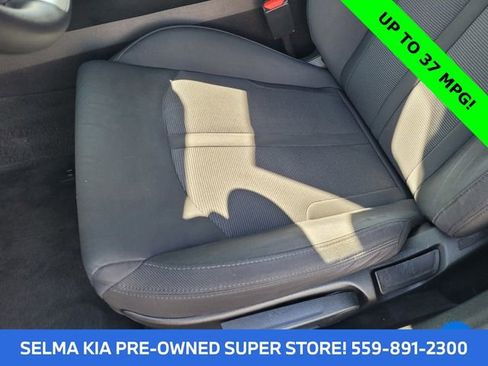 Used 2021 Kia K5 LXS image 10