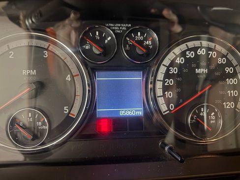 Used 2012 RAM 3500 Laramie w/ Cold Weather Group AWD/4WD image 12
