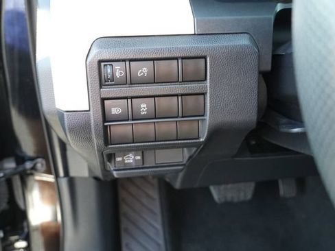 Used 2024 Toyota Tacoma TRD Off-Road AWD/4WD image 22