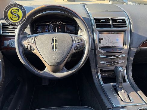 Used 2013 Lincoln MKX AWD image 25