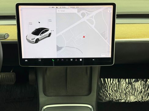 Used 2021 Tesla Model 3 Standard Range Plus image 21