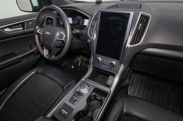 Used 2024 Ford Edge ST-Line AWD/4WD image 18