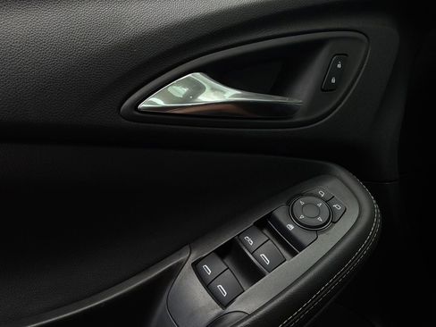 Used 2025 Buick Encore GX Preferred FWD image 19