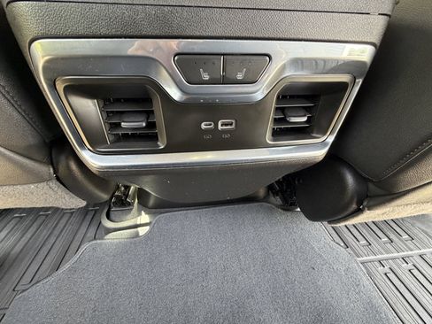 Used 2022 GMC Sierra 1500 SLT w/ SLT Convenience Package AWD/4WD image 14