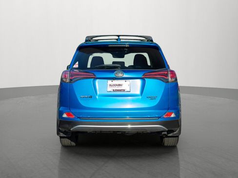 Used 2018 Toyota RAV4 Limited AWD/4WD image 6