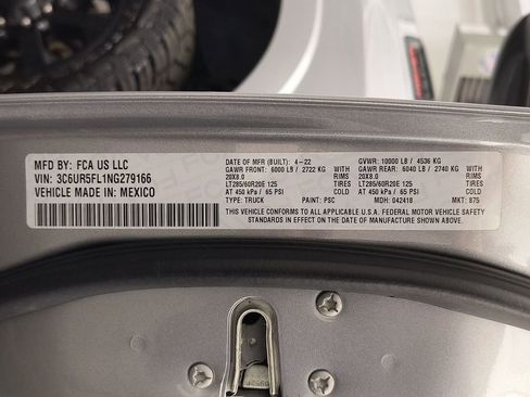 Used 2022 RAM 2500 Laramie w/ Night Edition image 17