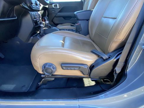 Used 2023 Jeep Wrangler Sahara w/ Cold Weather Group image 23