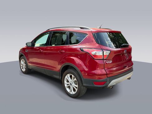 Used 2018 Ford Escape SE AWD/4WD image 5