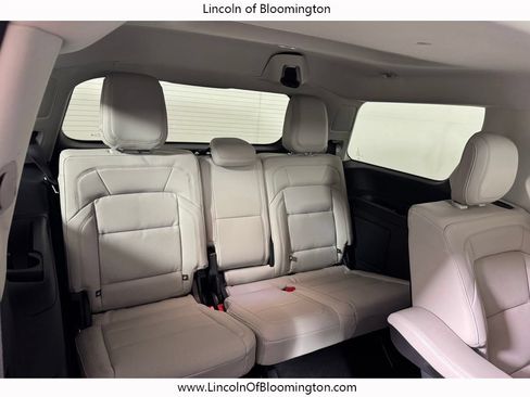 New 2026 Lincoln Navigator Reserve AWD/4WD image 13