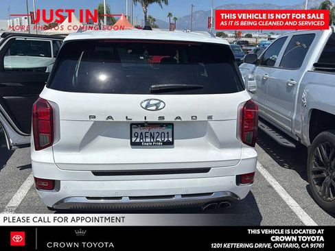 Used 2022 Hyundai Palisade Calligraphy w/ Winter Package FWD image 4