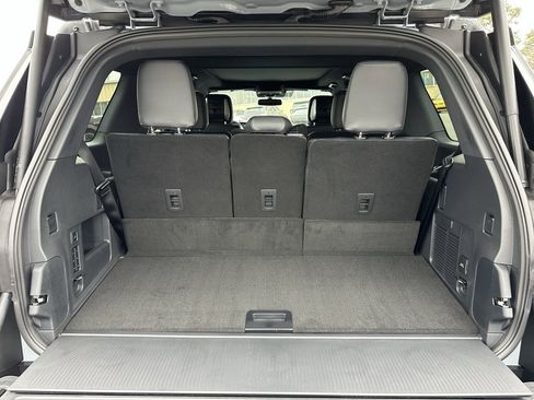 New 2026 Ford Expedition Platinum w/ Stealth Appearance Package image 38