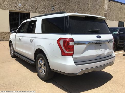 Used 2019 Ford Expedition Max XLT w/ Equipment Group 201A AWD/4WD image 6
