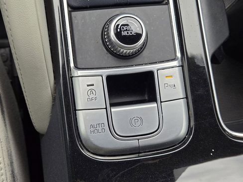 Certified 2024 Kia Telluride EX w/ EX Captain's Chair Package image 36