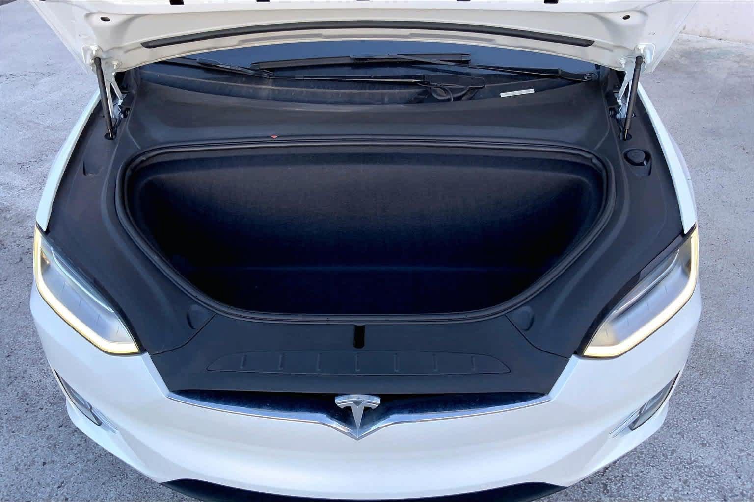Used 2018 Tesla Model X 75D AWD/4WD image 8