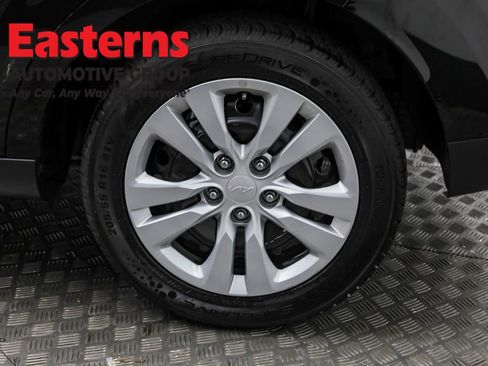 Used 2023 Kia Soul LX image 54