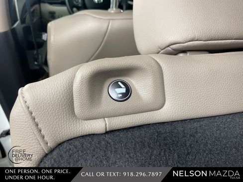 Used 2017 Honda Pilot Touring image 37