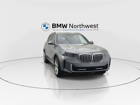 New 2026 BMW X5 xDrive50e w/ Climate Comfort Package image 7
