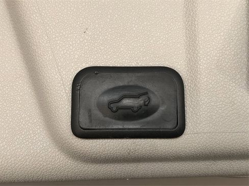 Used 2013 Buick Enclave Leather image 19