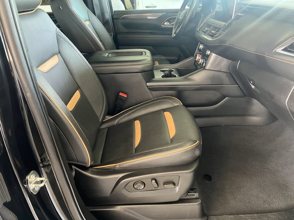 Used 2023 GMC Yukon AT4 AWD/4WD image 14