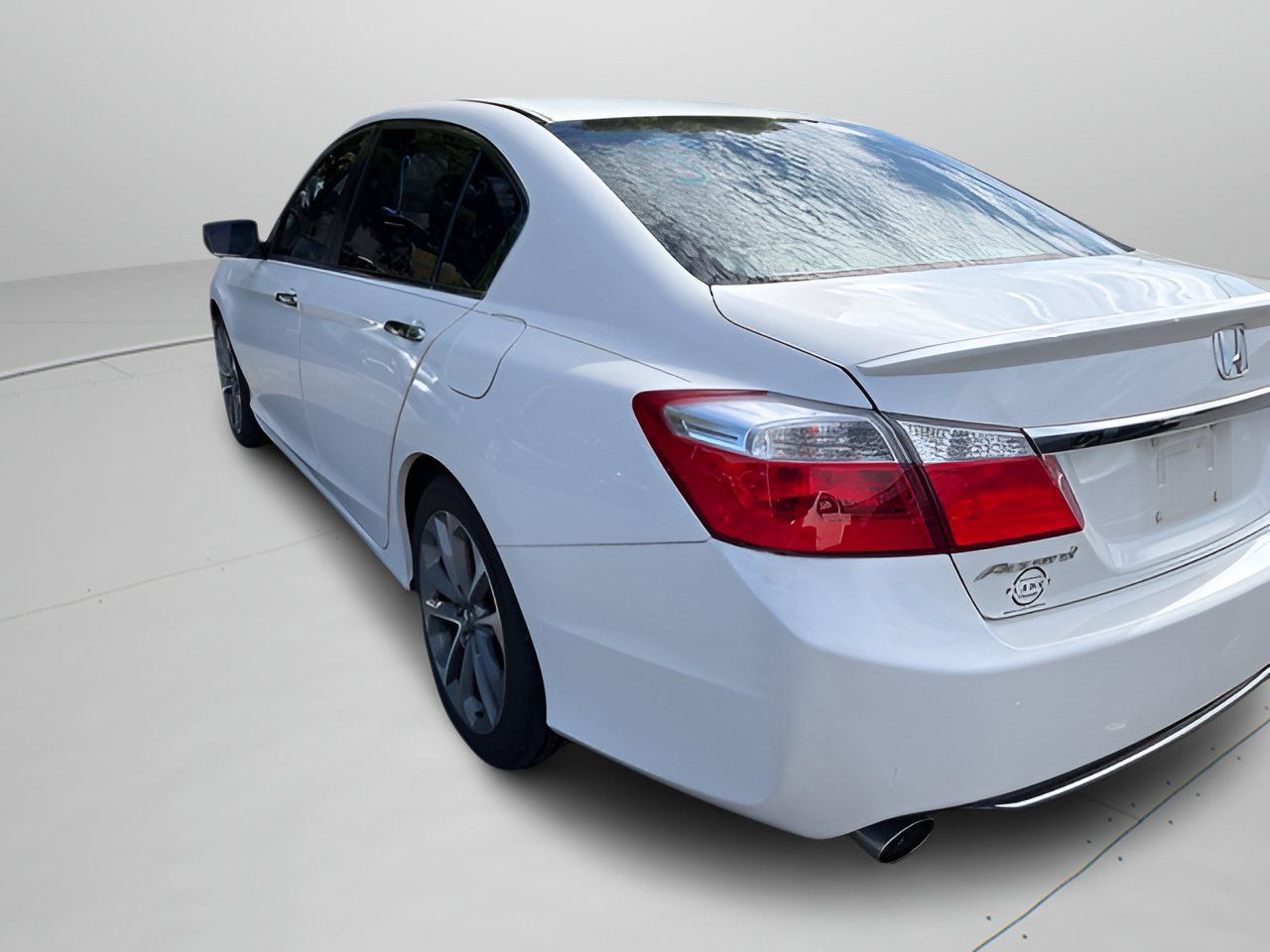 Used 2015 Honda Accord Sport image 14