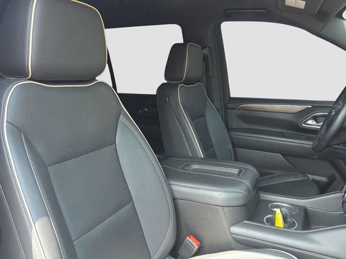 Used 2023 Chevrolet Tahoe Premier AWD/4WD image 19