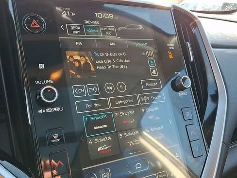 Used 2024 Subaru Ascent Touring image 19