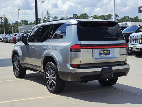 Used 2024 Lexus GX 550 w/ Accessory Package (Z1) AWD/4WD image 8