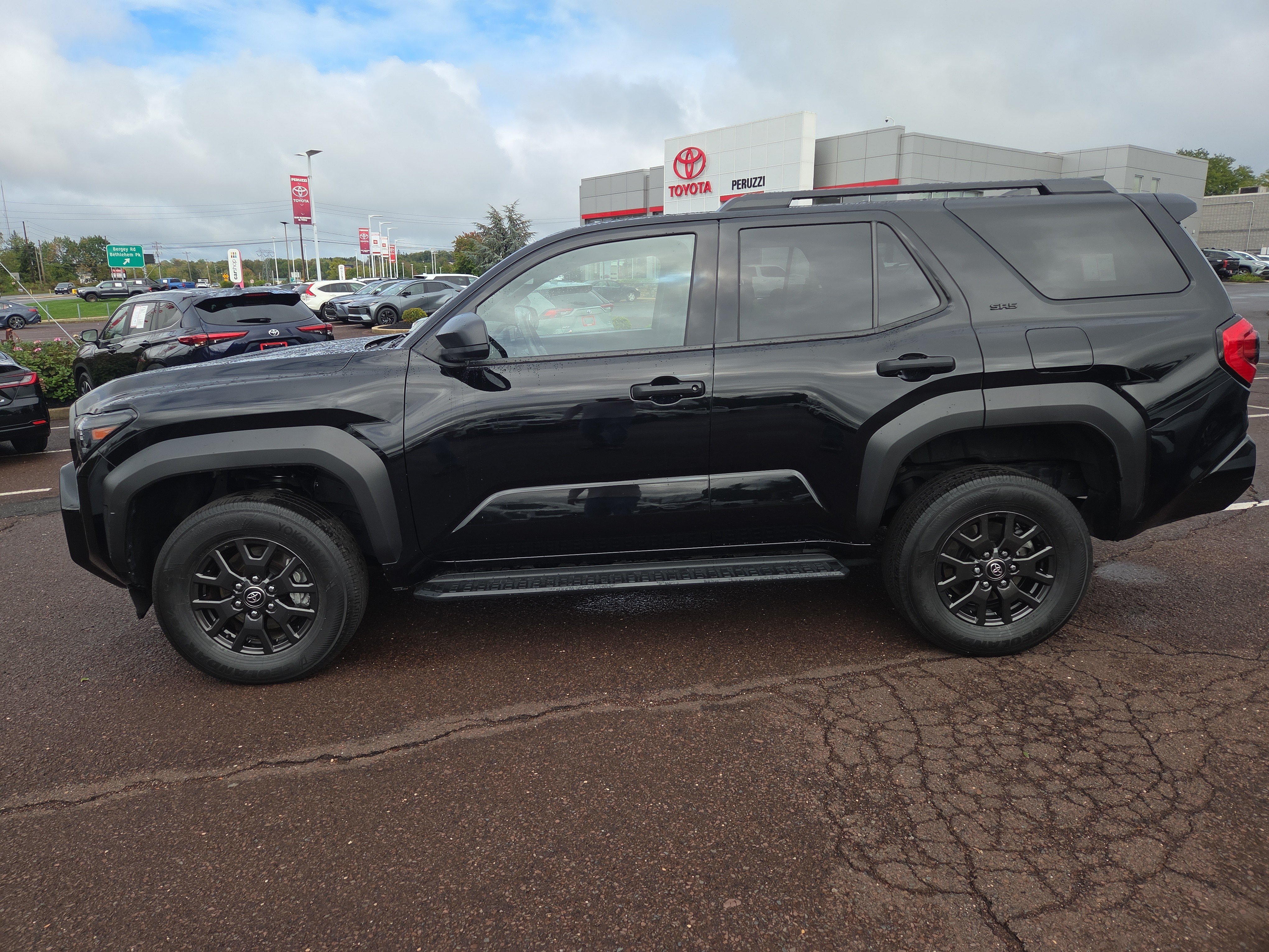 Certified 2025 Toyota 4Runner SR5 AWD/4WD image 6