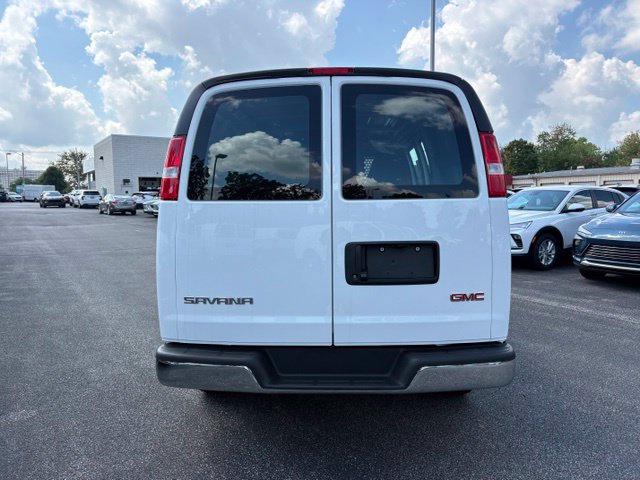 Used 2025 GMC Savana 2500 w/ Driver Convenience Package RWD image 4