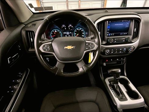 Used 2021 Chevrolet Colorado LT AWD/4WD image 5