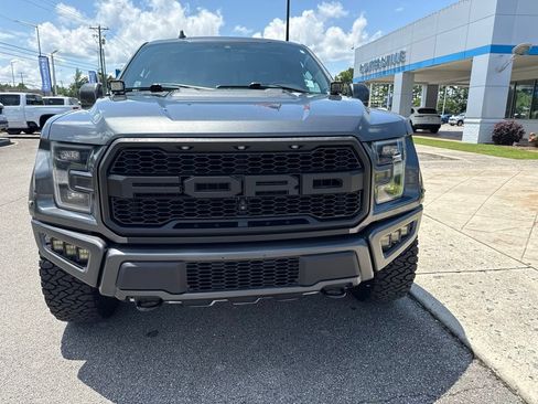 Used 2019 Ford F150 Raptor w/ Equipment Group 802A Luxury AWD/4WD image 22