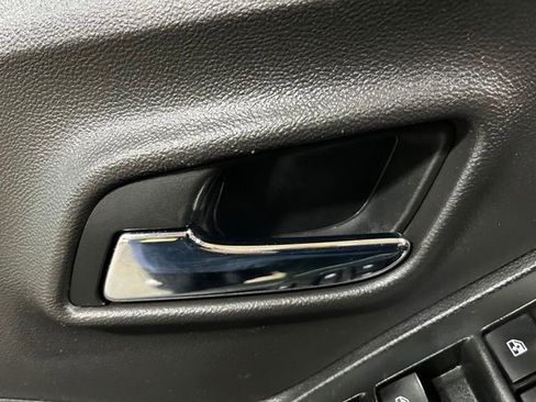 Used 2017 Chevrolet Trax LT w/ LT Convenience Package AWD/4WD image 10