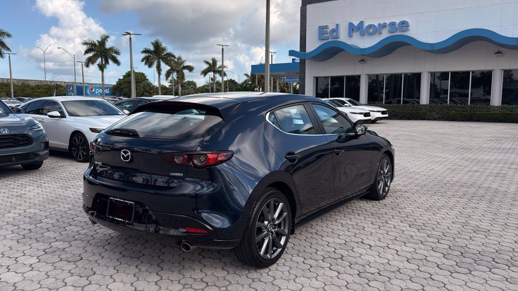 Used 2020 MAZDA MAZDA3 Hatchback FWD image 12