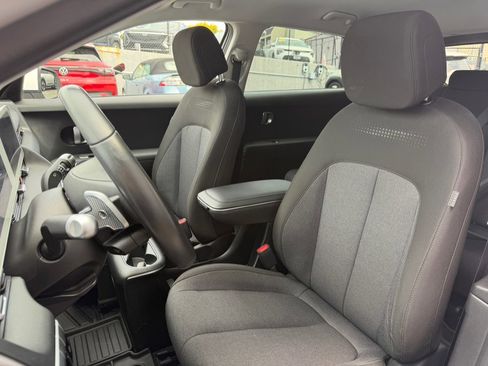 Used 2024 Hyundai Ioniq 5 SE image 19