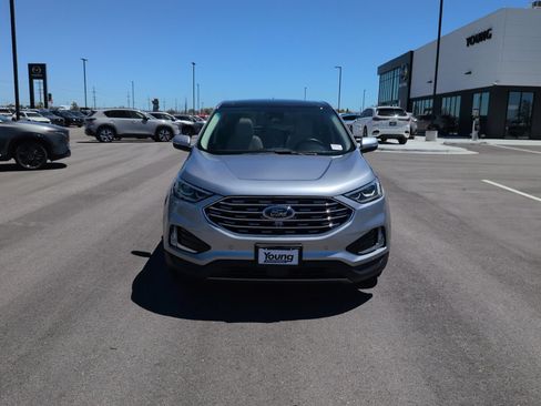 Used 2020 Ford Edge Titanium w/ Equipment Group 301A AWD/4WD image 2