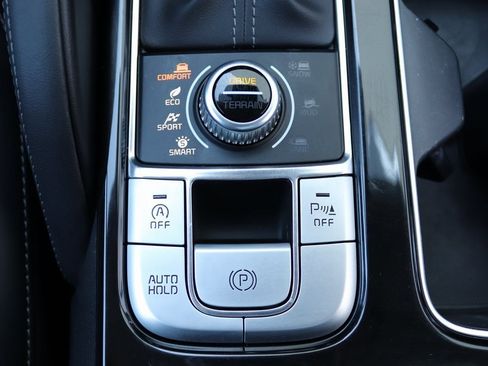 Used 2022 Kia Telluride EX image 36