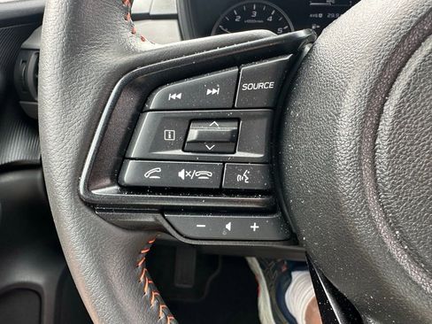 Used 2024 Subaru Crosstrek 2.5i Limited w/ Crosstrek Mirror Package image 27