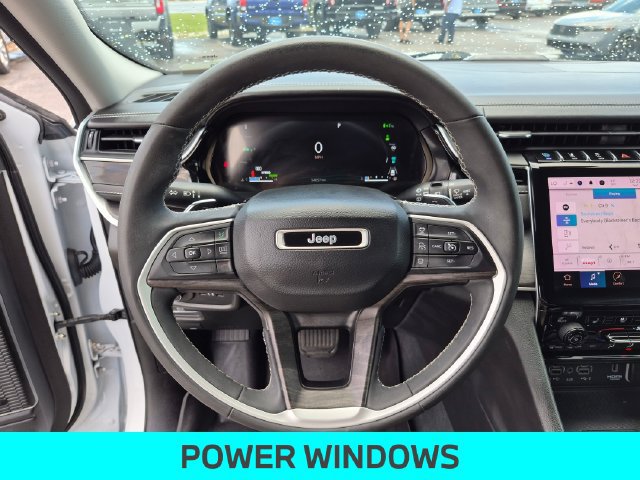 Used 2022 Jeep Grand Cherokee Limited 4xe w/ Luxury Tech Group II AWD/4WD image 14